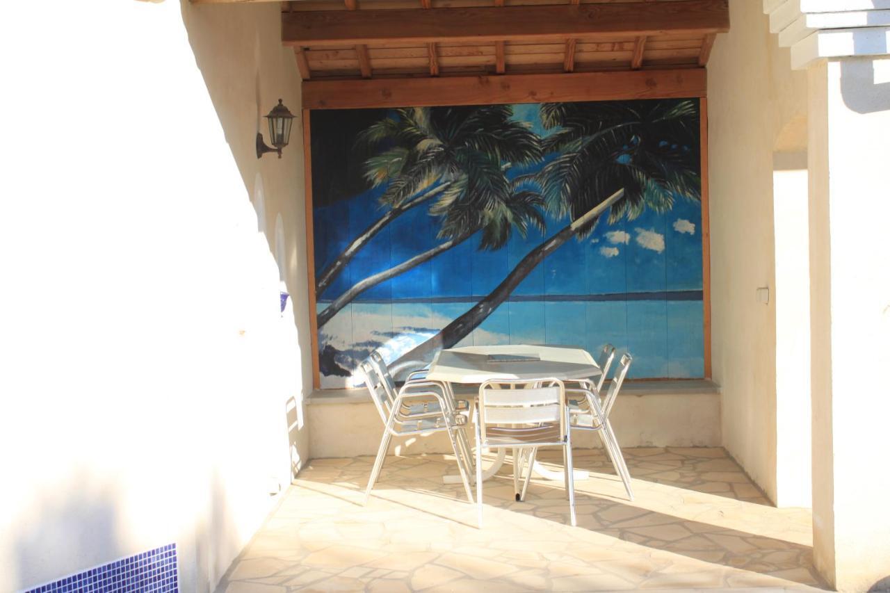 Ferienwohnung Les Jarres Bleues Grillon Exterior foto
