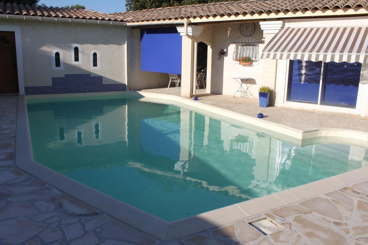 Ferienwohnung Les Jarres Bleues Grillon Exterior foto