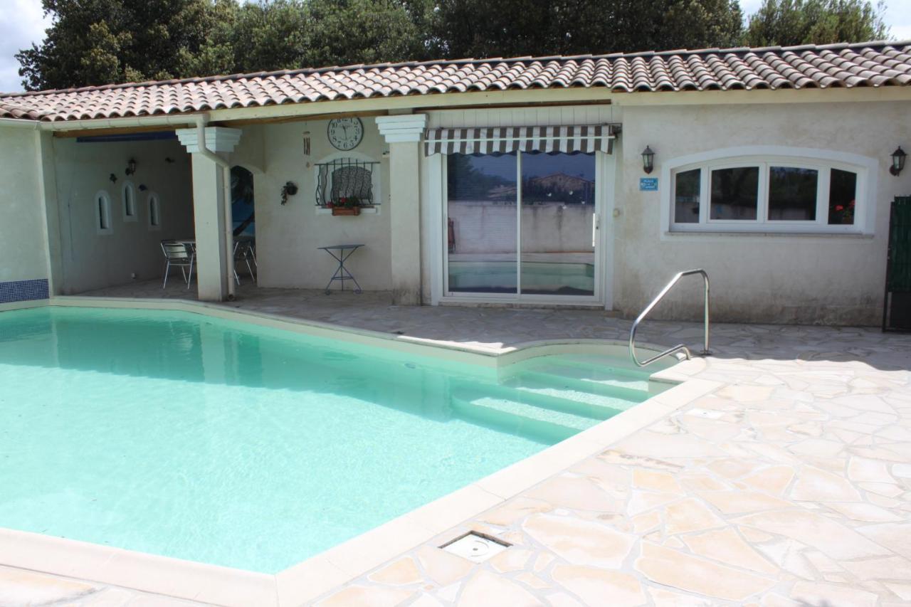 Ferienwohnung Les Jarres Bleues Grillon Exterior foto