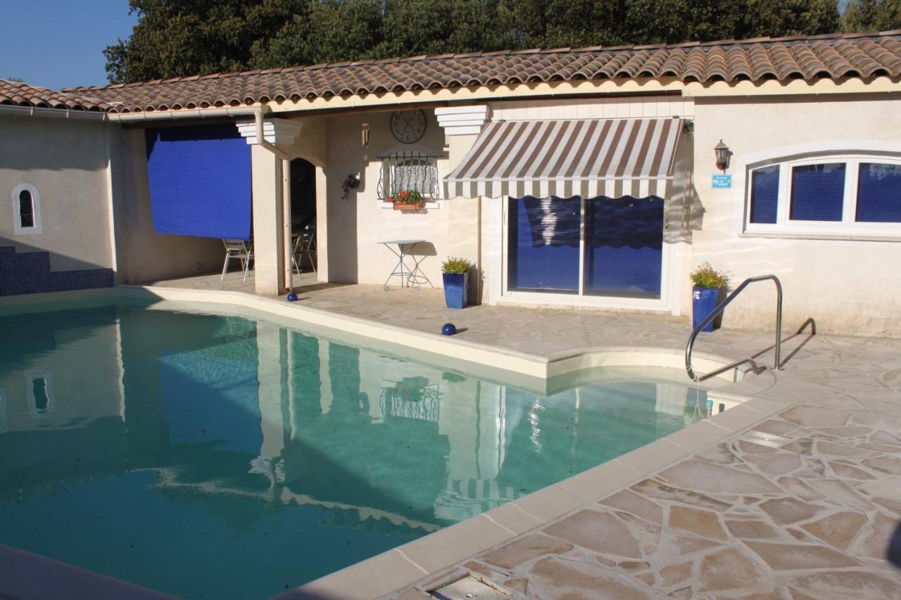 Ferienwohnung Les Jarres Bleues Grillon Exterior foto